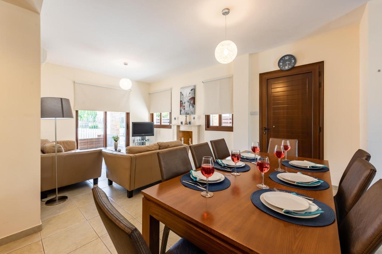 Villa Alexandra Ayia Napa Exteriör bild