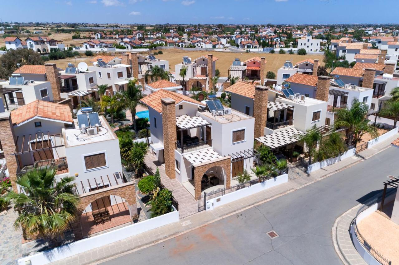 Villa Alexandra Ayia Napa Exteriör bild