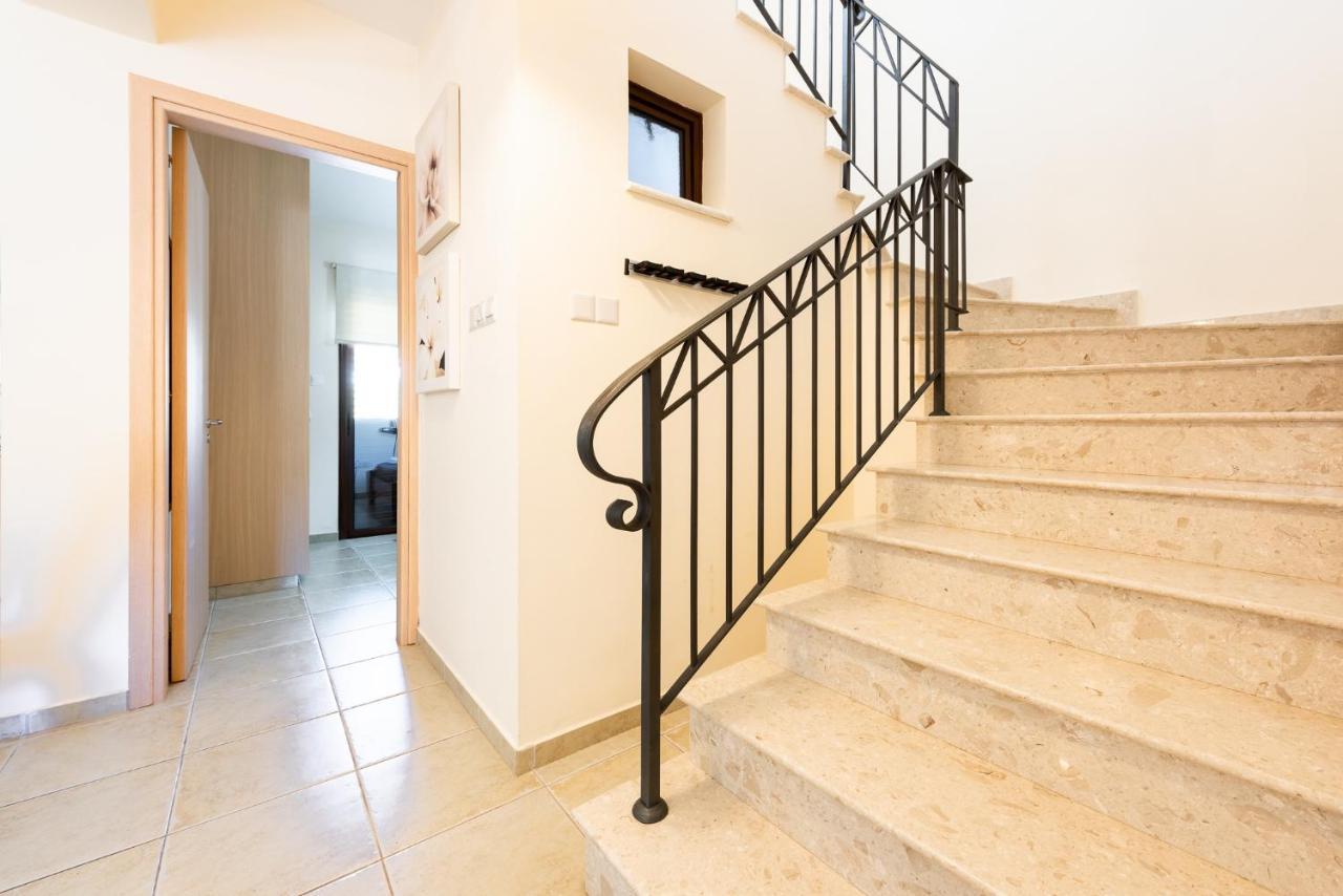 Villa Alexandra Ayia Napa Exteriör bild